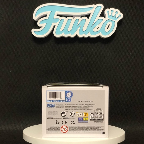 Mickey Mouse- 1398 (Halloween Exclusive)- Disney- Mint Condition- Funko - Picture 8 of 8